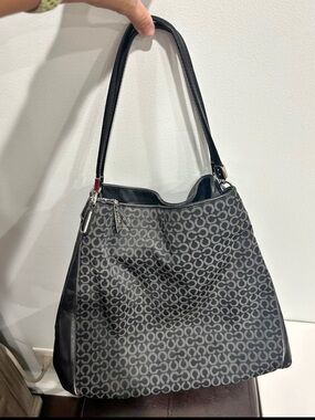 COACH Madison Needlepoint Black & Grey Op Art Phoebe Shoulder Bag #F26281 EUC